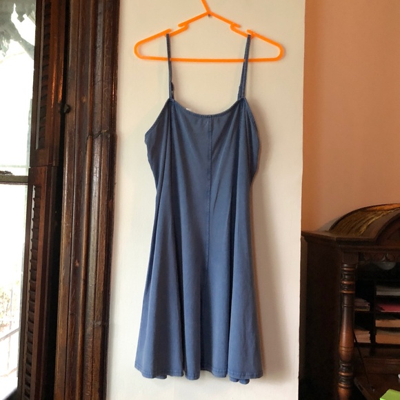 Urban Outfitters Audrey Chambray Mini Dress in Blue Large NWOT - Picture 1 of 12